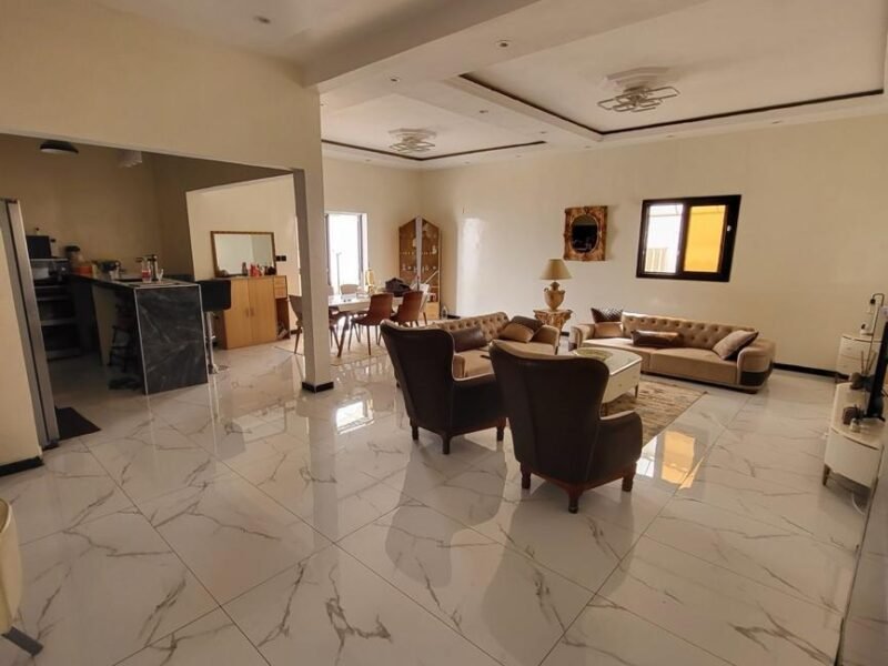 Splendide Villa R+1 - 600 m² – Keur Ndiaye Lô